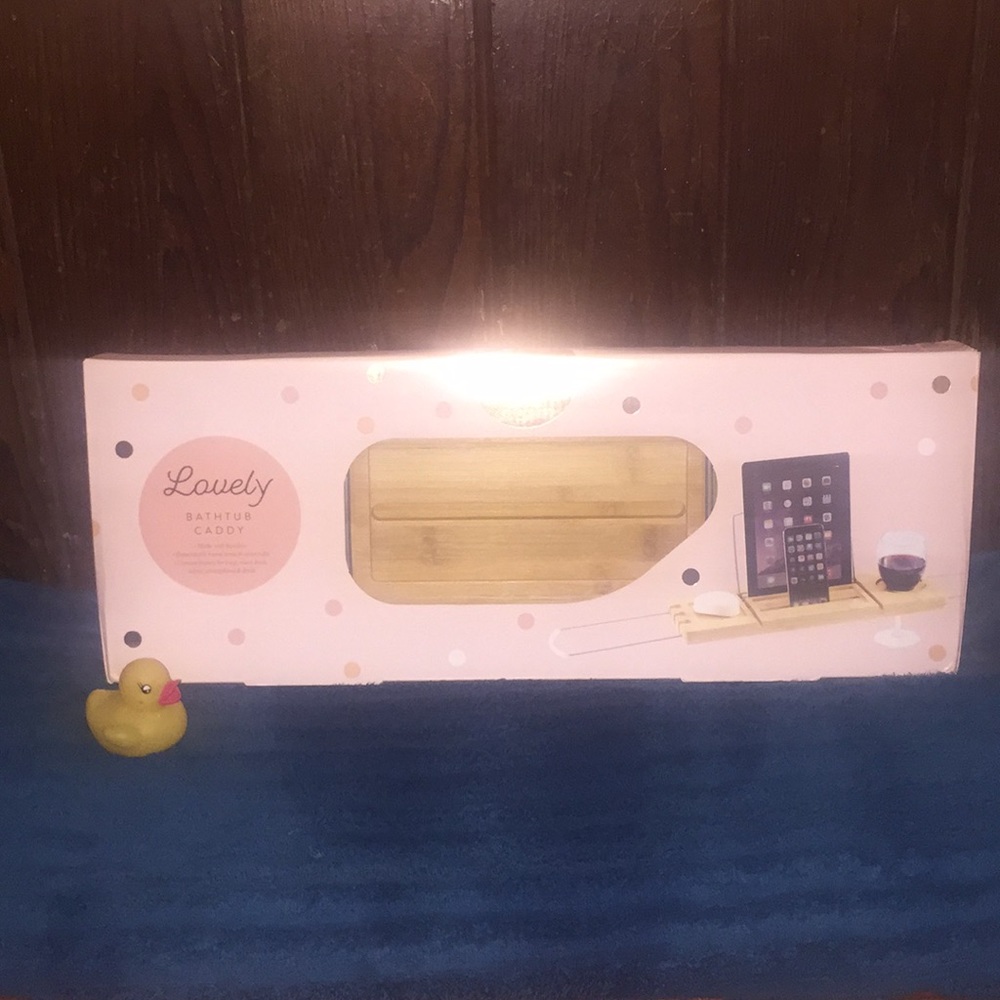 Bamboo bathtub caddy